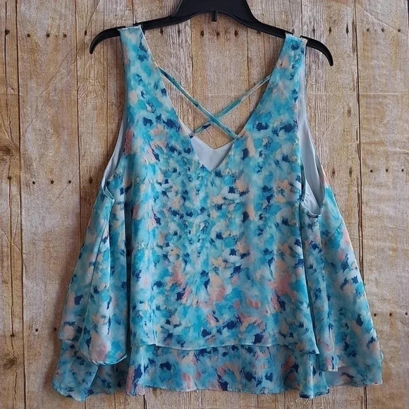 Decree | Top | Blue & Pink | Size 1X - Picture 6 of 6